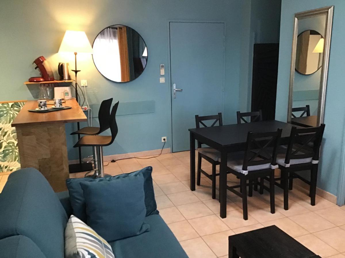 Superbe Appartement A Uzes Avec Place De Parking Екстер'єр фото