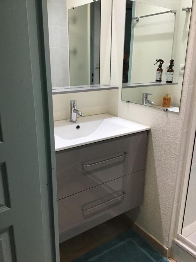 Superbe Appartement A Uzes Avec Place De Parking Екстер'єр фото