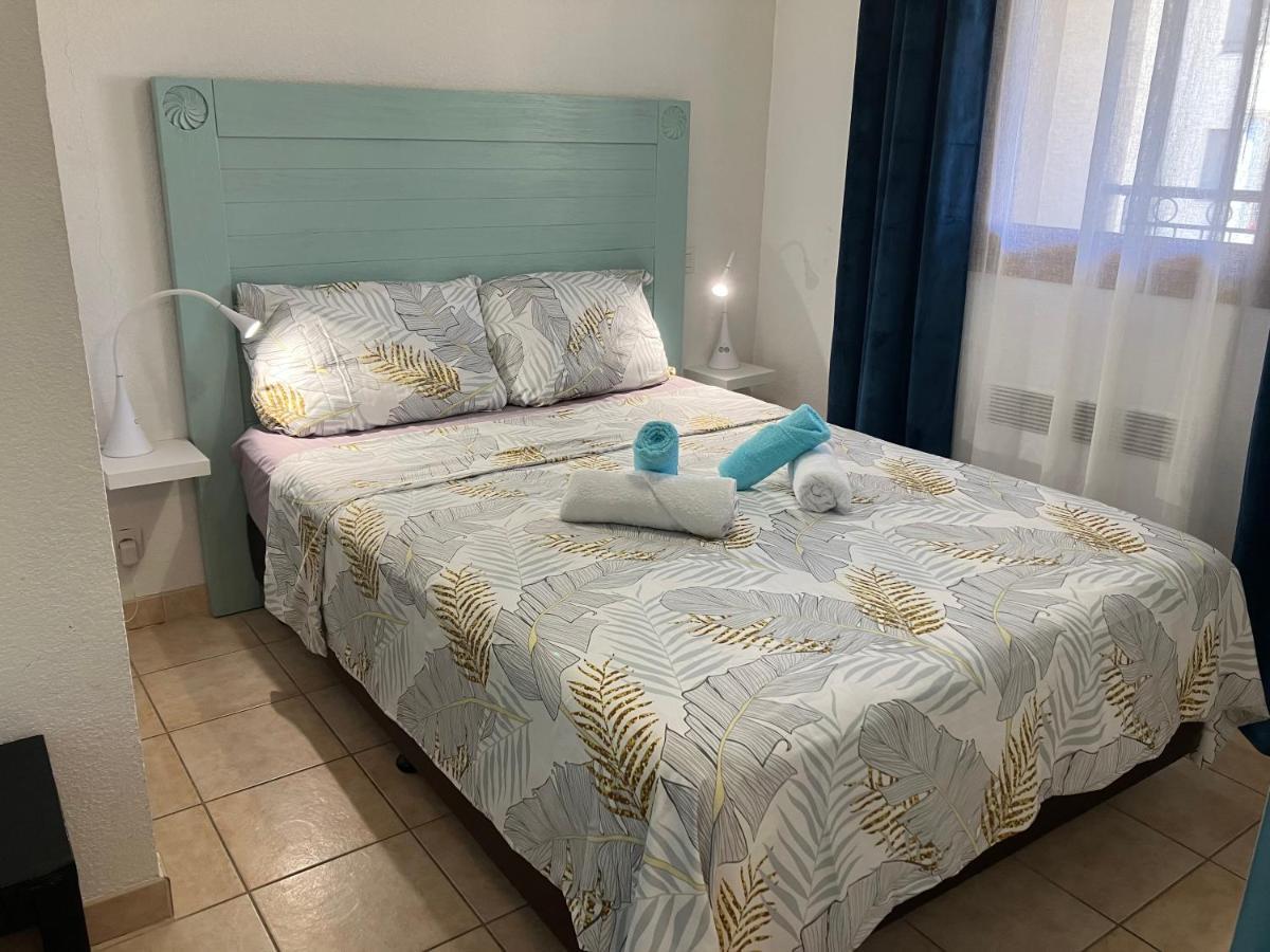 Superbe Appartement A Uzes Avec Place De Parking Екстер'єр фото